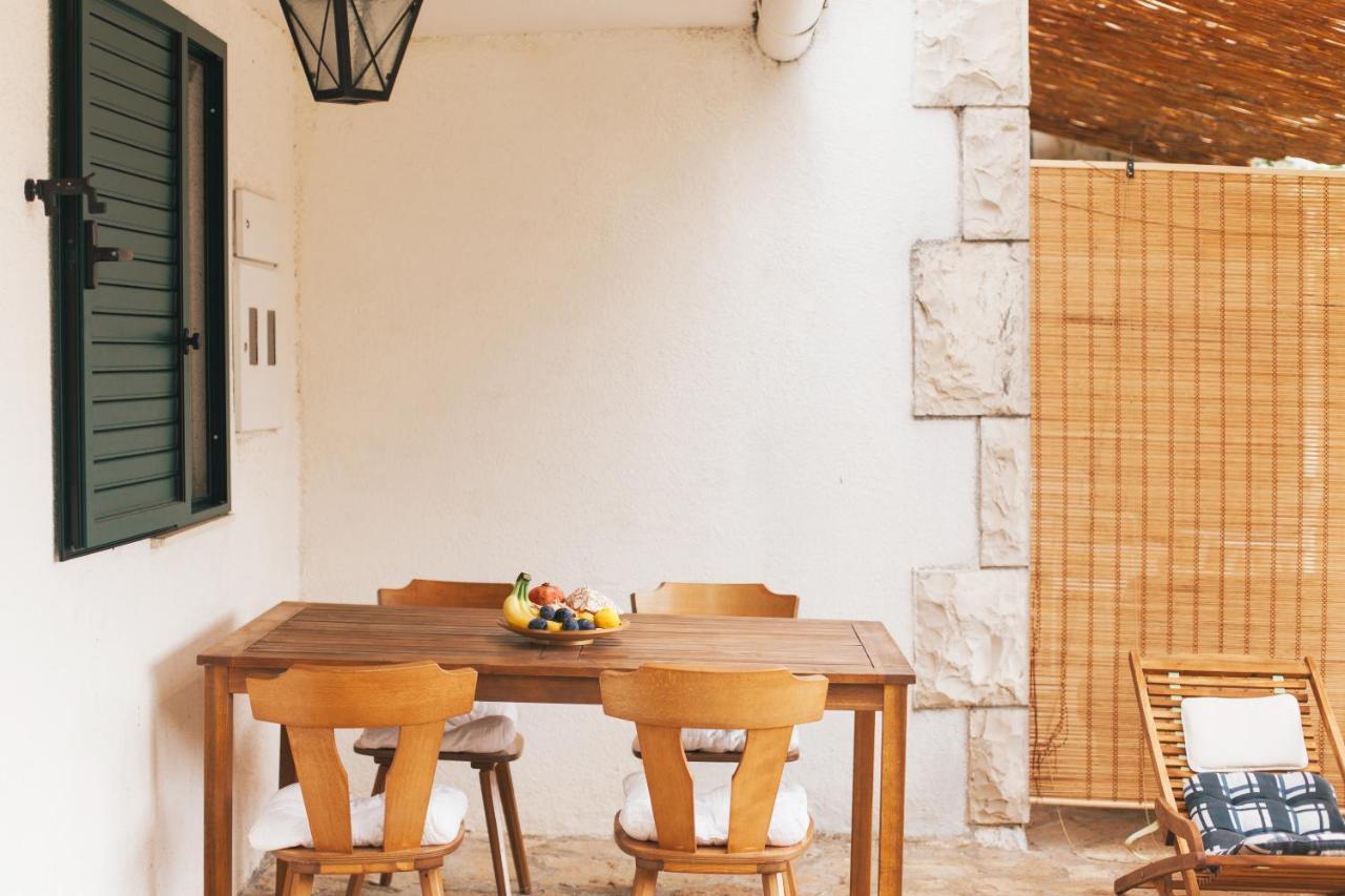 Charming Apartments With Garden Бол Екстериор снимка